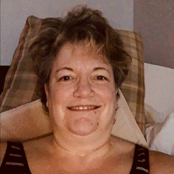 Meet your Posher, Sandra - Picture 4 of 4